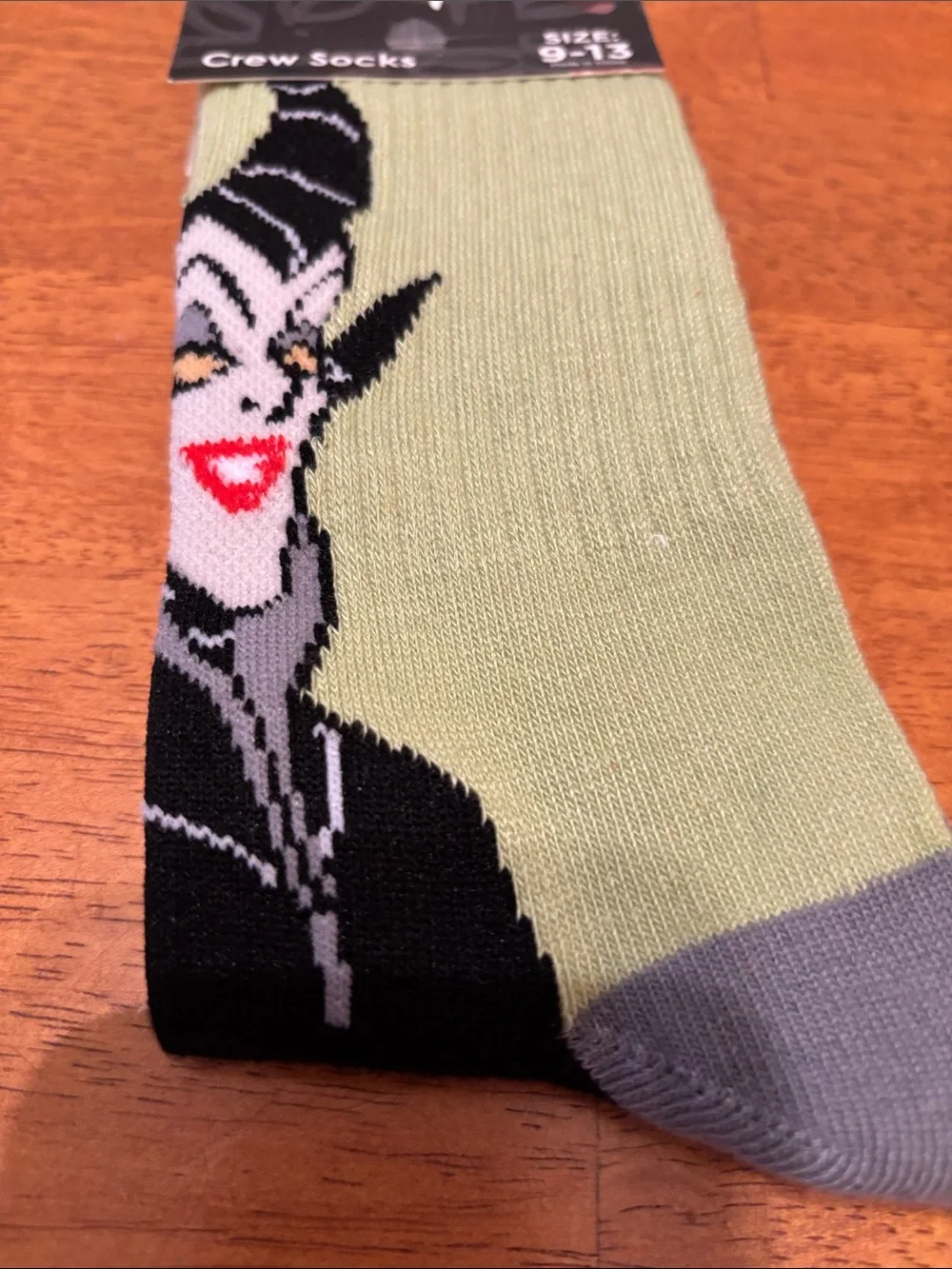 New Disney The Muppet Show ANIMAL ANIMAL OS Crew Socks Fits 9-13 Colorful